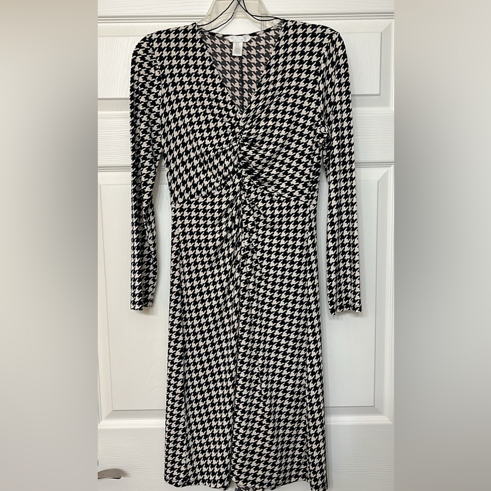Black & White Houndstooth Long Sleeve Dress